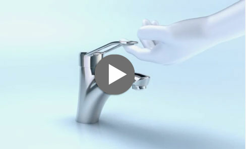 Ergonomic: shower mixer with sculptured lever for an easy grip